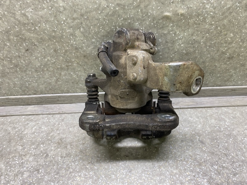 Суппорт тормозной задний правый CIVIC 4D 06-11