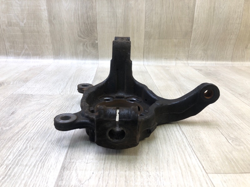 Кулак поворотный передний правый NISSAN ROGUE 08-15 2.5 QR25DE