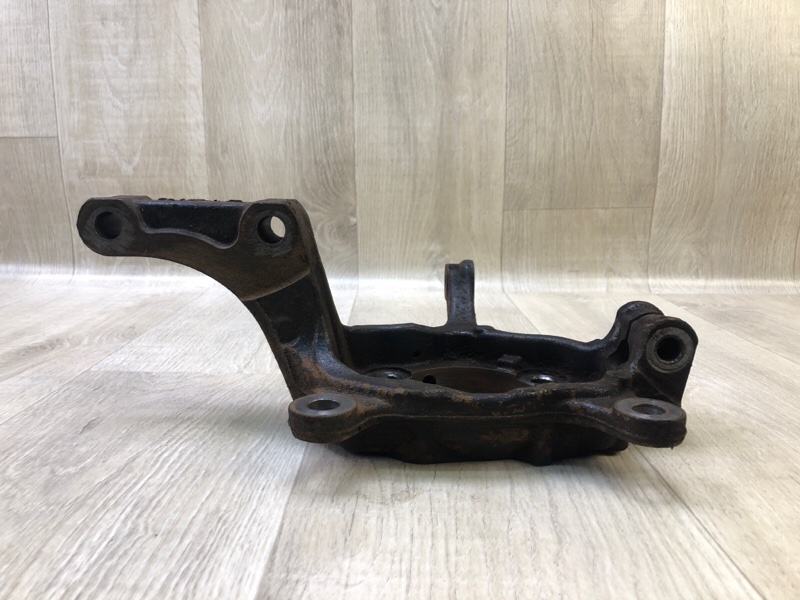 Кулак поворотный передний правый ROGUE 08-15 2010 2.5 QR25DE