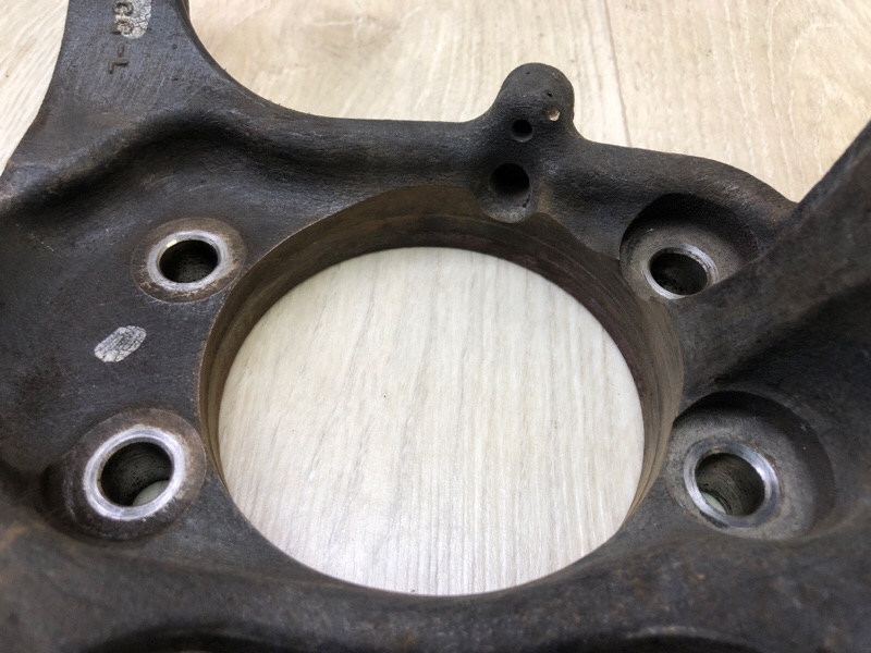 Кулак поворотный передний левый FX S50 03-08 2005 3.5 VQ35DE Кулак поворотный передний левый FX S50 03-08 2005 3.5 VQ35DE