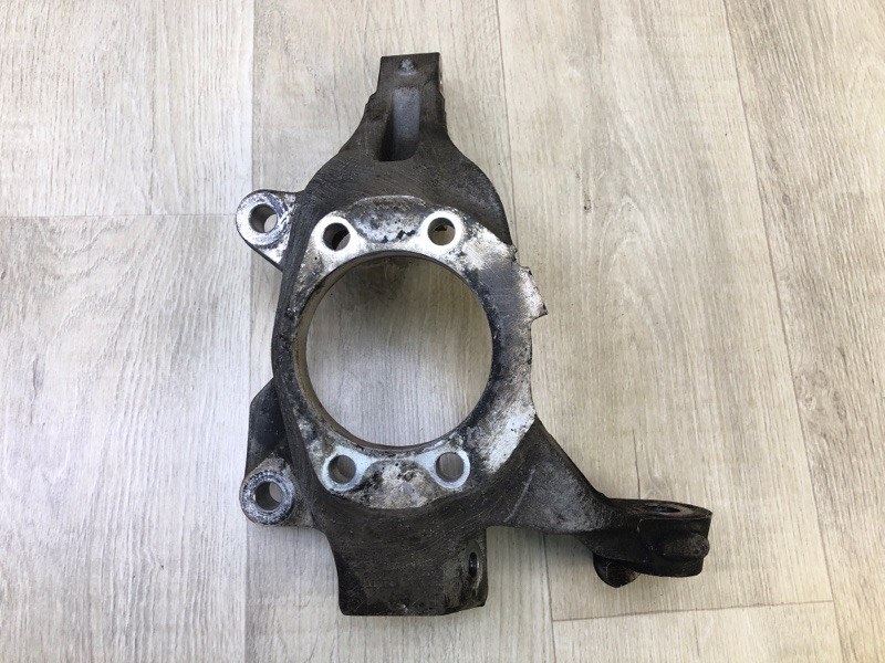 Кулак поворотный передний левый PATHFINDER R52 12-21 2013 3.5 VQ35DE