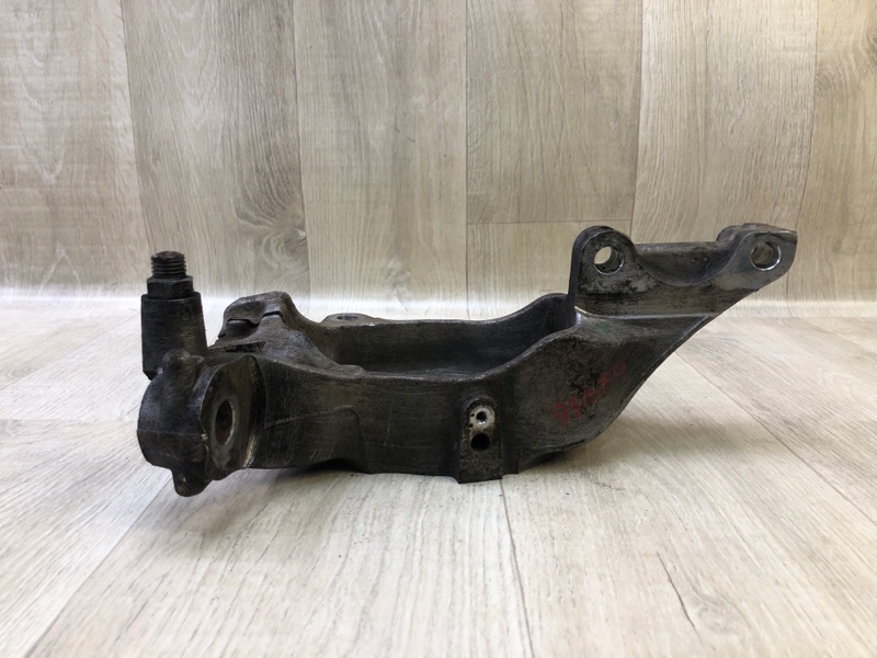 Кулак поворотный передний правый PATHFINDER R52 12-21 2013 3.5 VQ35DE