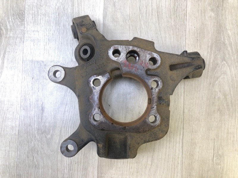 Цапфа задняя правая PATHFINDER R52 12-21 2013 3.5 VQ35DE