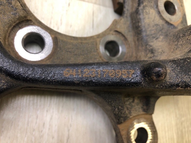 Цапфа задняя правая PATHFINDER R52 12-21 2013 3.5 VQ35DE