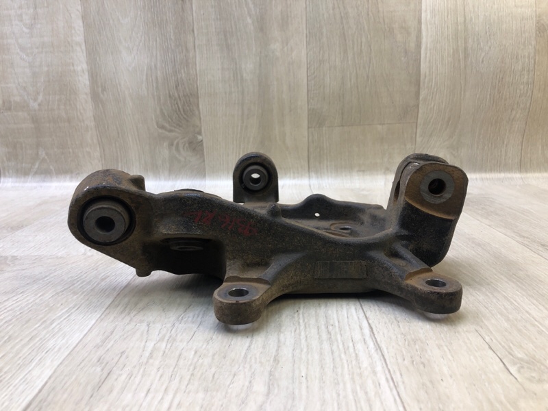 Цапфа задняя левая PATHFINDER R52 12-21 2013 3.5 VQ35DE Цапфа задняя левая PATHFINDER R52 12-21 2013 3.5 VQ35DE