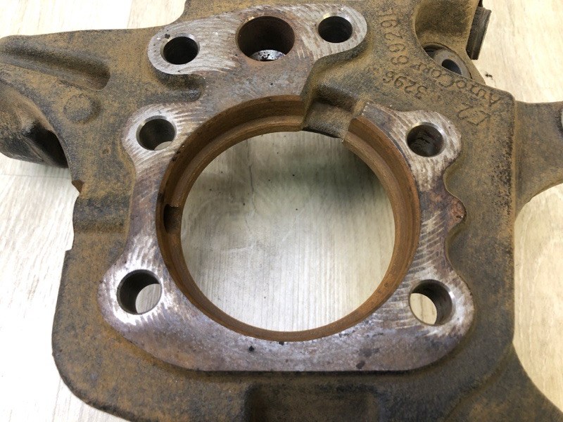 Цапфа задняя левая PATHFINDER R52 12-21 2013 3.5 VQ35DE Цапфа задняя левая PATHFINDER R52 12-21 2013 3.5 VQ35DE