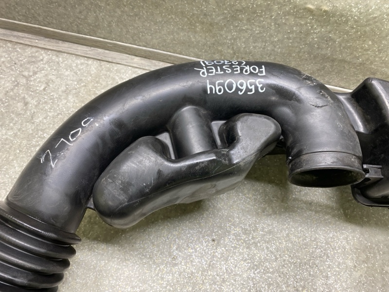 Патрубок воздушного фильтра FORESTER 12-19 2015 2.5 FB25B