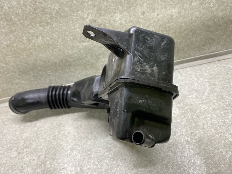 Патрубок воздушного фильтра FORESTER 12-19 2015 2.5 FB25B