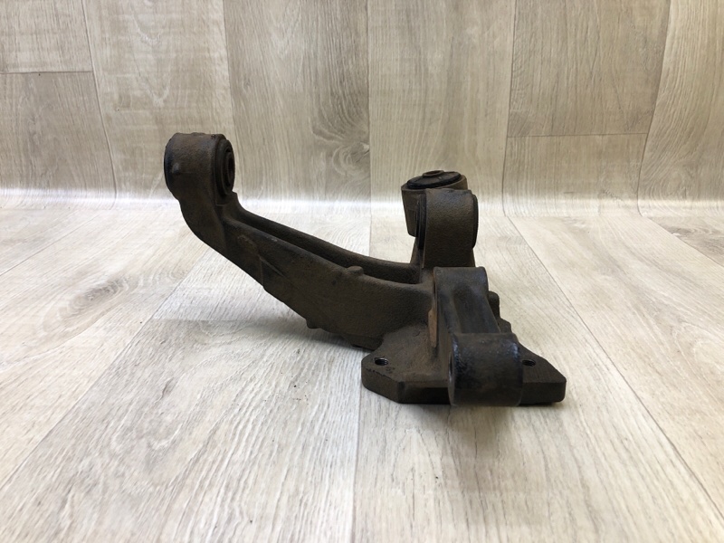 Цапфа правая CAMRY 30 02-06 2002 3.0 1MZFE