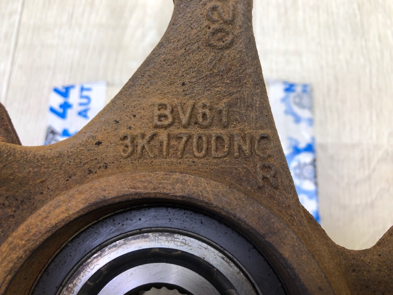 Кулак поворотный передний правый FOCUS 10-18 2017 2.0 C20HDEX