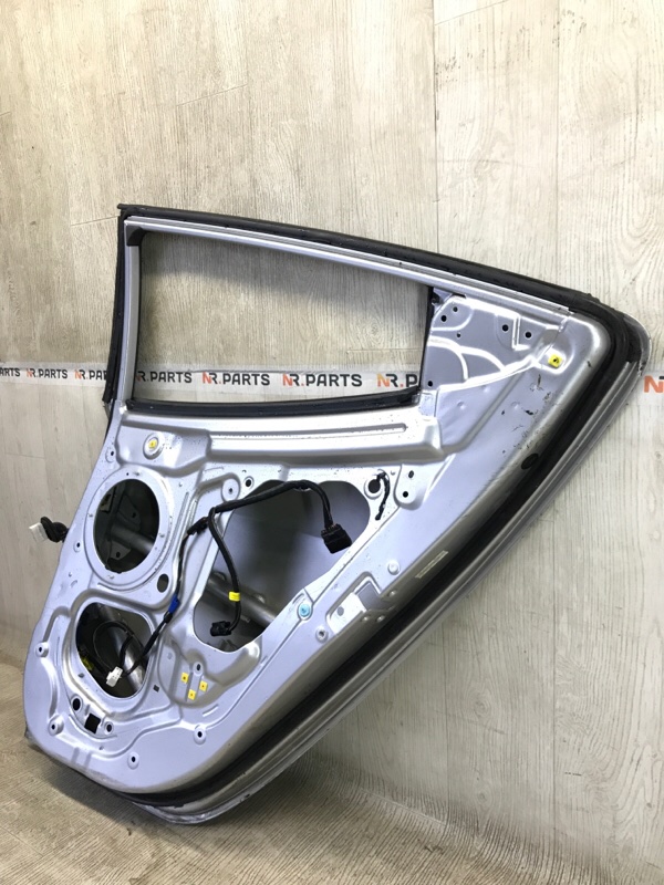 Дверь задняя правая VELOSTER 11-18 2012 1.6 G4FD