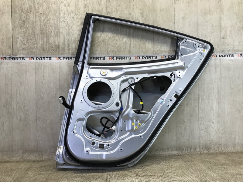 Дверь задняя правая VELOSTER 11-18 2012 1.6 G4FD