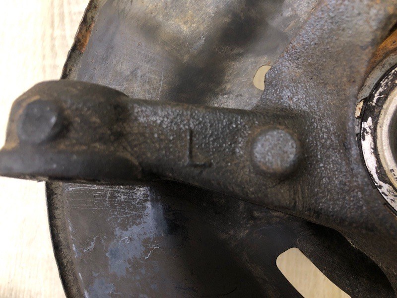 Кулак поворотный передний левый COROLLA 150 06-13 2011 1.8 2ZRFE Кулак поворотный передний левый COROLLA 150 06-13 2011 1.8 2ZRFE