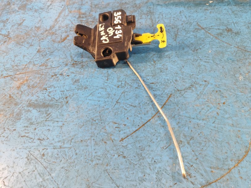 Замок крышки багажника CAMRY 40 06-11