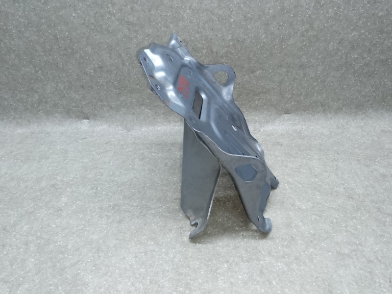 Полка аккумулятора ACCORD CL7 / TSX 03-08 2005 2.4L Полка аккумулятора ACCORD CL7 / TSX 03-08 2005 2.4L