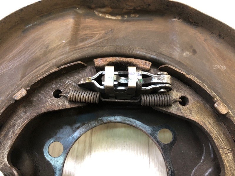 Тормозной механизм задний правый NISSAN PATHFINDER R52 12-21 3.5 VQ35DE