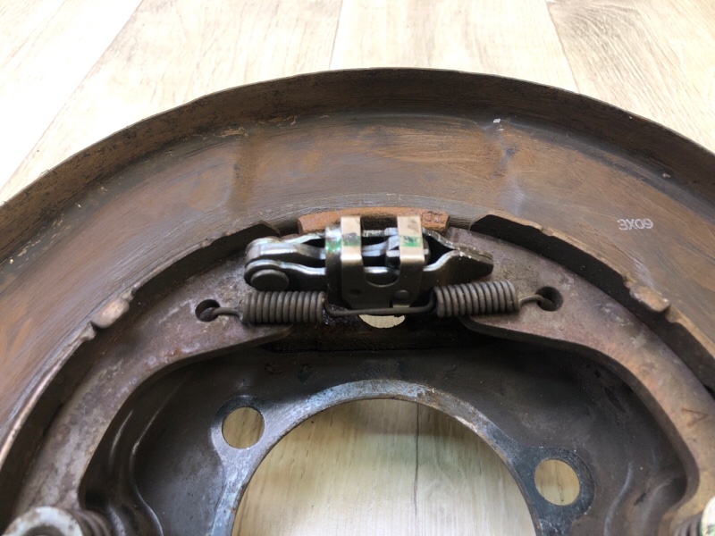 Тормозной механизм задний левый NISSAN PATHFINDER R52 12-21 3.5 VQ35DE