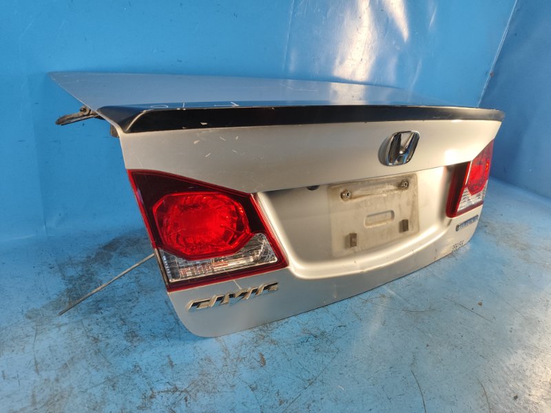 Крышка багажника CIVIC 4D 06-11