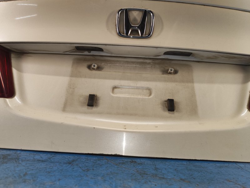 Крышка багажника CIVIC 4D 06-11
