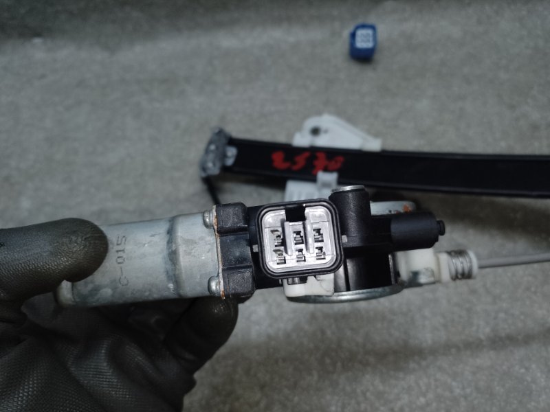 Стеклоподъемник задний правый HONDA ACCORD CL7 / TSX 03-08 2.4L Стеклоподъемник задний правый HONDA ACCORD CL7 / TSX 03-08 2.4L