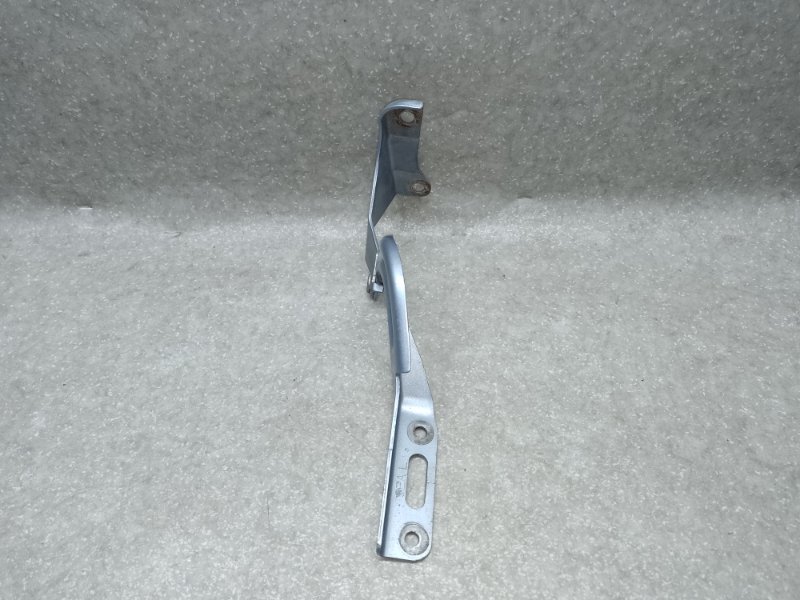 Запчасть петля капота левая HONDA ACCORD CL7 / TSX 03-08 2005 2.4L 60170-SEA-000ZZ Б/У Петля капота левая HONDA ACCORD CL7 / TSX 03-08 2005 2.4L 60170-SEA-000ZZ Б/У