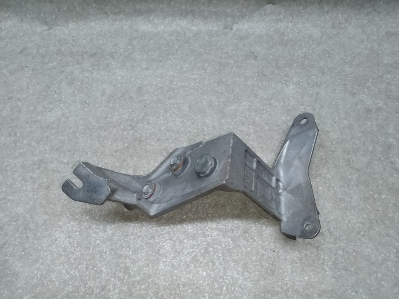 Кронштейн блока ABS HONDA ACCORD CL7 / TSX 03-08 2.4L