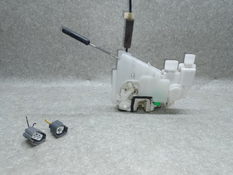 Замок двери задний левый ACCORD CL7 / TSX 03-08 2005 2.4L Замок двери задний левый ACCORD CL7 / TSX 03-08 2005 2.4L