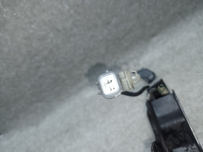 Замок капота HONDA ACCORD CL7 / TSX 03-08 2.4L