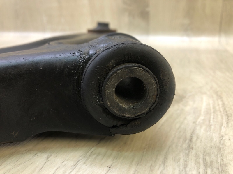 Рычаг передней подвески нижний передний правый COMPASS 06-16 2014 2.0 ECN Рычаг передней подвески нижний передний правый COMPASS 06-16 2014 2.0 ECN