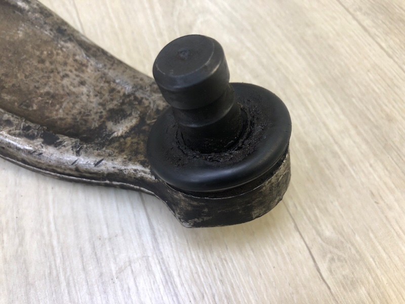 Рычаг передней подвески нижний передний правый FOCUS 10-18 2014 2.0 C20HDEX