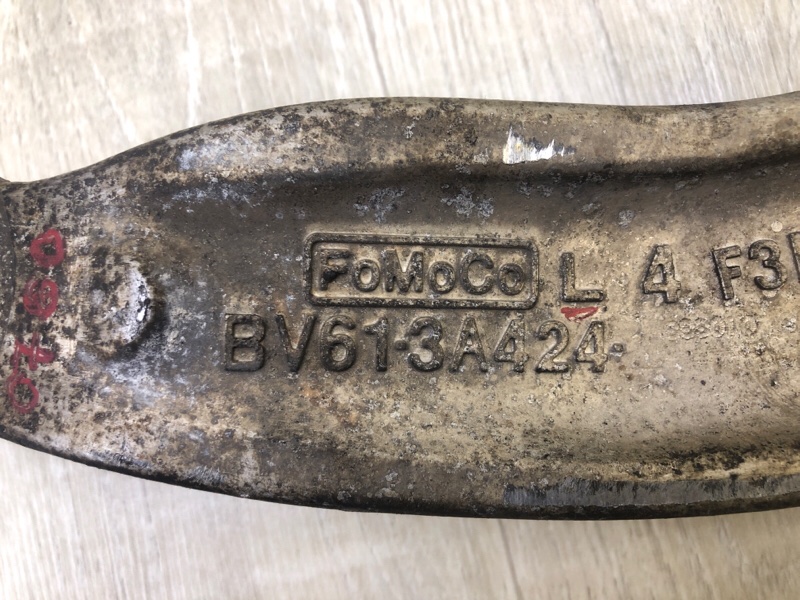 Рычаг передней подвески нижний передний левый FORD FOCUS 10-18 2.0 C20HDEX