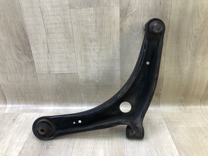 Рычаг передней подвески нижний передний правый OUTLANDER GF 12- 2013 2.4 4J12