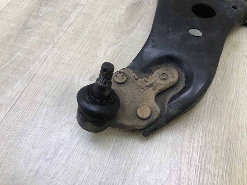 Рычаг передней подвески нижний передний правый TOYOTA VENZA 09-16 3.5 2GR-FE Рычаг передней подвески нижний передний правый TOYOTA VENZA 09-16 3.5 2GR-FE