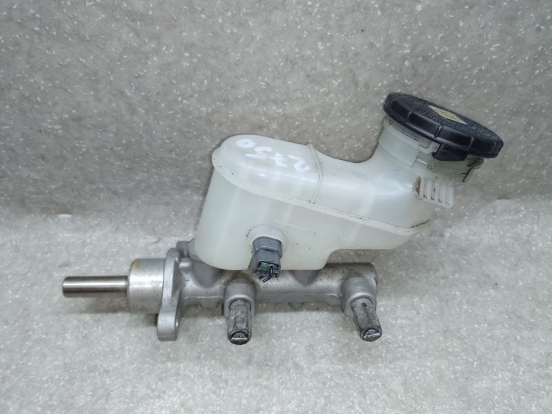 Главный тормозной цилиндр HONDA ACCORD CL7 / TSX 03-08 2005 2.4L 46101-SDD-A04 Б/У