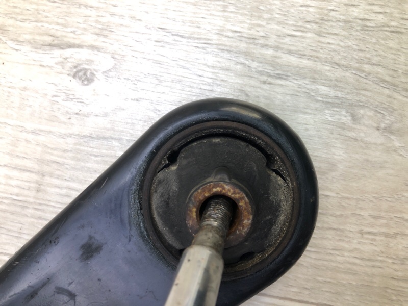 Рычаг передней подвески нижний передний левый COMPASS 06-16 2014 2.0 ECN Рычаг передней подвески нижний передний левый COMPASS 06-16 2014 2.0 ECN