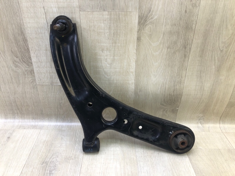 Рычаг передней подвески нижний передний правый KIA FORTE YD 12- 2013 2.0 G4NC 54501A7000 Б/У