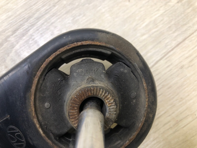 Рычаг передней подвески нижний передний левый FORTE YD 12- 2013 2.0 G4NC