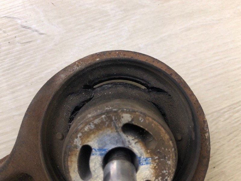 Рычаг передней подвески нижний передний левый JOURNEY 08-20 2012 2.4 ED3