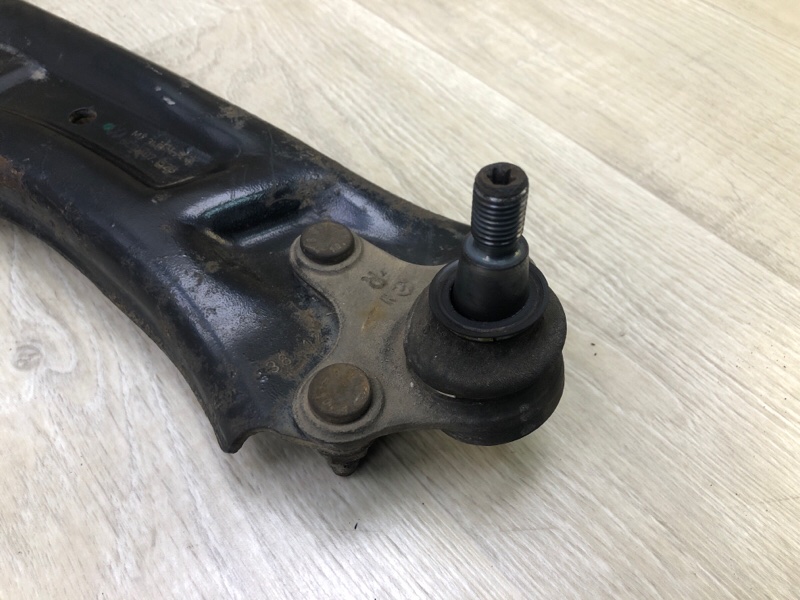 Рычаг передней подвески нижний передний правый VOLKSWAGEN JETTA USA 10-17 JETTA USA 10-17 2.5