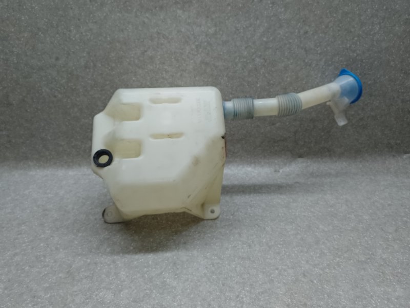 Бачок омывателя передний HONDA ACCORD CL7 / TSX 03-08 2.4L