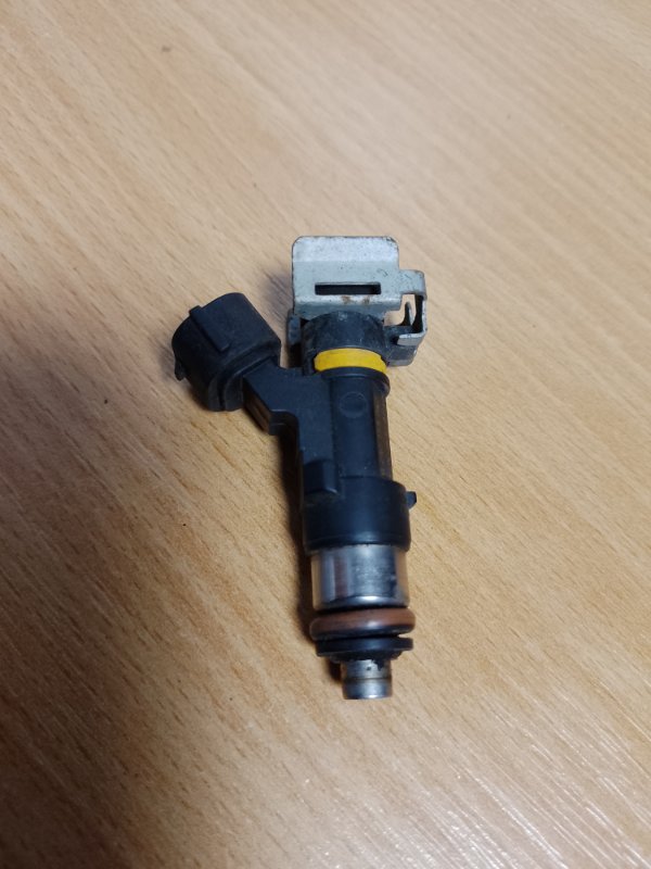 Форсунка топливная INFINITI M35/M45 04-10 2007 Седан 3.5 VQ35DE 16600-CD70A Б/У