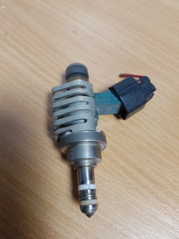 Форсунка топливная LEXUS IS250/350 05-13 23209-39057-B0 Б/У