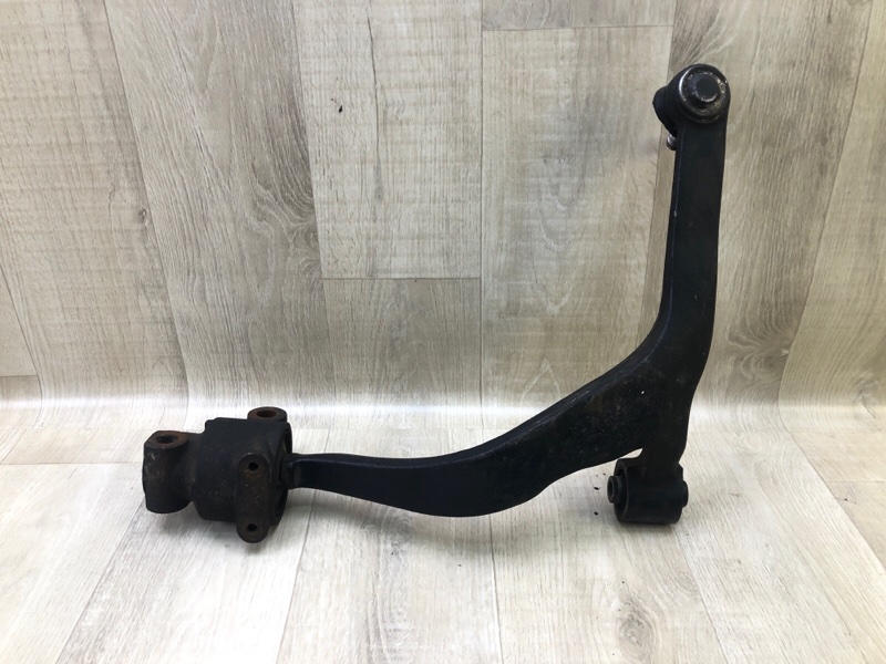 Рычаг передней подвески нижний передний правый FX S50 03-08 2005 3.5 VQ35DE