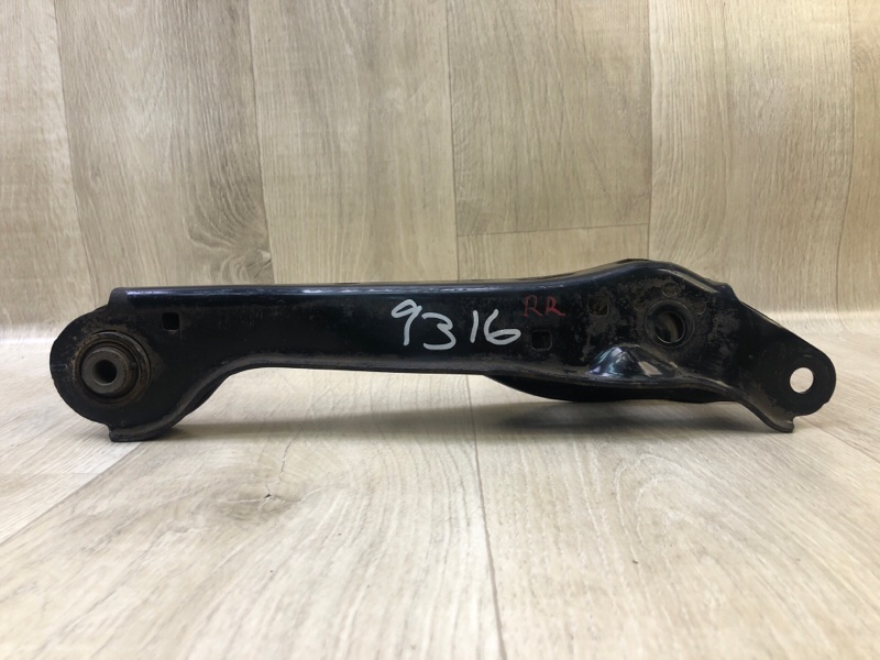 Рычаг задней подвески поперечный нижний правый PATHFINDER R52 12-21 2013 3.5 VQ35DE