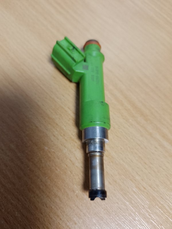 Форсунка топливная TOYOTA VENZA 09-16 2009 AGV15 2.7 1ARFE 23209-39175 Б/У