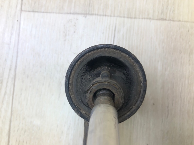 Рычаг задней подвески поперечный нижний CAMRY 30 02-06 2002 3.0 1MZFE