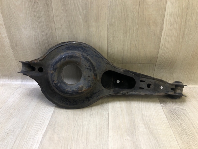 Рычаг задней подвески поперечный нижний левый FOCUS 10-18 2014 2.0 C20HDEX