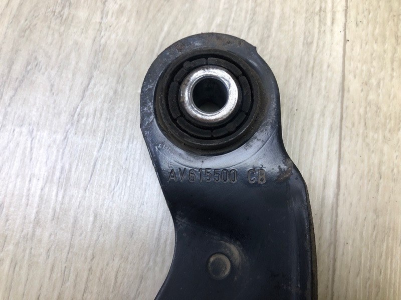 Рычаг задней подвески поперечный верхний правый FORD FOCUS 10-18 2.0 C20HDEX