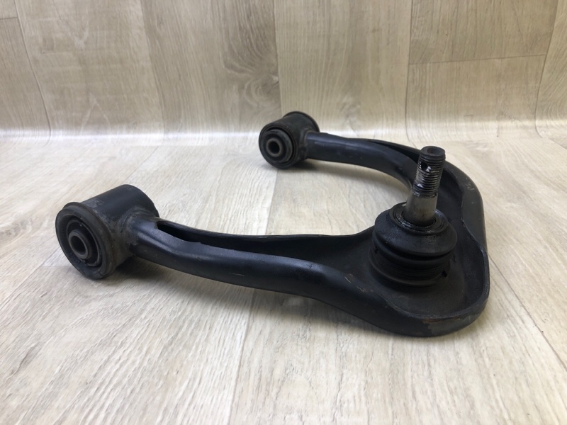 Рычаг передней подвески верхний левый TOYOTA TACOMA 05-15 4.0 1GRFE