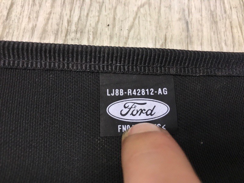 Шторка багажника FORD MUSTANG MACH-E 19-